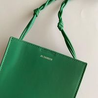 【連載▶pepperのモノ語り】スマートな大人のスマホ収納の最適解は、JIL SANDER(ジルサンダー)タングルでした