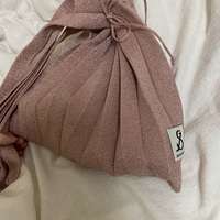 【韓国で爆売れ中】JOSEPH&STACEY(ジョセフアンドステイシー)のプリーツバッグの使い勝手が良すぎる♡