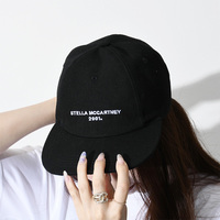 2022年秋冬《キャップ》攻略術!とことんボーイッシュ&大胆に被る