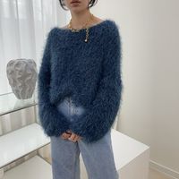 おしゃれな人がみんな着てる!2022年秋冬トレンドカラー|シンプル一辺倒に飽きたら【ブルー】をチョイス♡