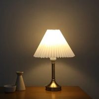 冬のお家時間を彩る♡夜眠れない人も必見 | QOLを上げる《おすすめの照明》