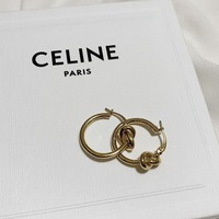 Celine(セリーヌ)が火付け役!「ノットモチーフアクセサリー」シンプルなのに一癖あるリング・ブレスレット・ピアスなど