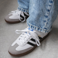 アディダスの「サンバ」なぜ人気?-魅力やサイズ感、おしゃれコーデ術まで総覧!