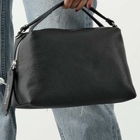 ALL3万円以下!結局1番使えるのは黒のネームレスバッグ♡