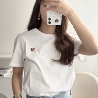 【レディース】おしゃれな「Tシャツ」人気ブランド45選!-ロゴTや注目韓国ブランドものまで総覧