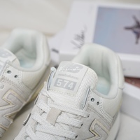 MIU MIU×New Balance(ミュウミュウ×ニューバランス)スニーカーコラボ第2弾!「574」モデルに注目