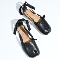 【2023年春】ブランドシューズ1足買い足すなら‟一癖あり”なバレエフラット