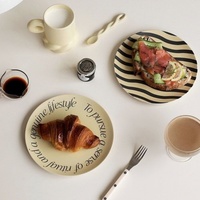 テーブル雑貨は何から買うべき?お洒落な「食卓」アイデアをご紹介