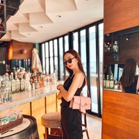 【10万円以下】英国王室御用達と話題! 軽量の本革バッグ「STRATHBERRY(ストラスベリー)」とは!?