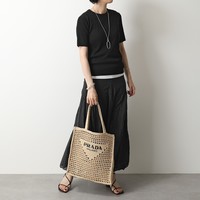 【妄想でも可♡】PRADA(プラダ)のアイテムと旅に出よう。