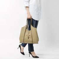 『TOD'S(トッズ)』の超人気モデル「Tタイムレス」特集