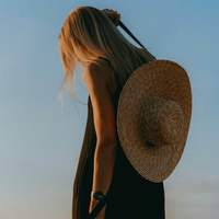 「MANGO(マンゴ)」のリゾート感&トレンド満載バッグ・シューズetc.. | 1万円台で手に入るアイテムまとめ