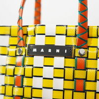 【地味コーデにさよなら】夏のシンプルスタイルのアクセントになる「柄バッグ」をゲットしよ♡