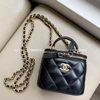【見た目以上の収納力】可愛すぎる♡CHANEL(シャネル)「ハンドル付きヴァニティバッグ」大特集