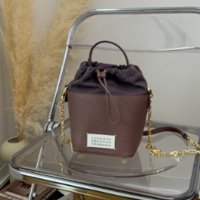 おしゃれで便利な「2wayのショルダーバッグ」人気ブランド11選!