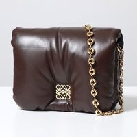 おしゃれに差がつく「チェーンショルダーのバッグ」12選!