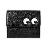 Anya Hindmarch(アニヤハインドマーチ)を象徴する「eyesシリーズ」のお財布で毎日を楽しく。