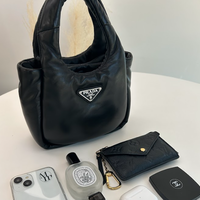 ぷっくりした「ダウンバッグ」とは?人気12選!-ハイブランドからお手頃価格帯まで厳選!