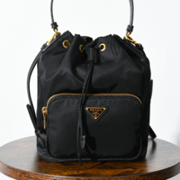 超優秀!前ポケット付きの「バケットバッグ」がお洒落で実用性◎!