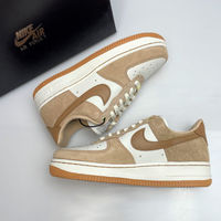 【コーデの幅も広がる】Nike(ナイキ)の"ニュアンスカラー"スニーカーに胸きゅん。