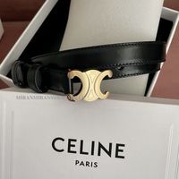 【クロップド丈トップスに合う「ベルト」コーデ術】あのハイブランドにも熱視線!
