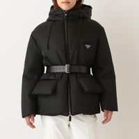 上品にスタイルアップ★「ショート丈+ウエストマーク」のハイブランドダウンをCHECK