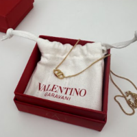 大切な人にプレゼントしたい「ネックレスブランド」23選!-予算別・彼女が喜ぶネックレスの選び方とは?