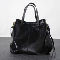 雨の日でも使える「通勤バッグ」5選!