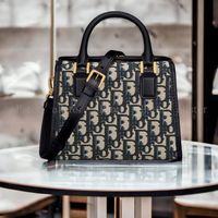 【ルイヴィトン・ディオール・セリーヌetc...】”憧れブランド”はやっぱり「モノグラム」バッグを愛用したい!