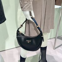 【2023年10月着用情報】K-POPアイドルが愛用中♡憧れブランドバッグ7選