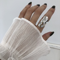 【アウターに女っぽを忍ばせて♡】春も継続トレンド予想の「シアーアイテム」の冬取り入れTIPS