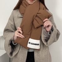 まわりと差がつく「ダウンマフラー」人気7選!-ハイブランドからお手頃なものまで厳選!