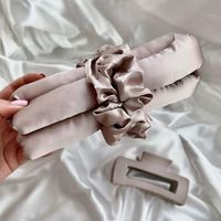 熱使わず【就寝中に巻髪】ETERNAL MUSE(エターナルミューズ)のヘアカールツールが超便利♡
