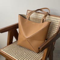 【プロ監修】顔タイプで導く運命アイテム♡│ vol.11「冬のご褒美バッグ」子供顔編