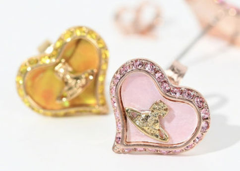 お洒落さんに喜ばれる『Vivienne Westwood(ヴィヴィアンウエストウッド