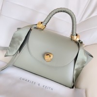 【ほぼ1万円台!?】お手頃価格で‟高見え”アイテムが揃う♡『Charles&Keith(チャールズアンドキース)』のバッグ!口コミなども徹底解剖