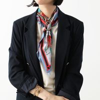 【着用画像】エルメスのスカーフ『カレ』サイズ比較・アレンジ術を徹底解説!-人気デザインもご紹介!【保存版】