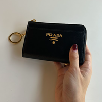 【実録】絶賛財布「プラダのキーケース付きカードケース」が最高に使いやすい!