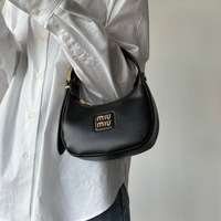 大人レディーの《手首バッグ》人気13選!-ハイブランド~お手頃価格まで総まとめ