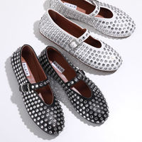 甘め派にもモード派にも人気!ALAIA(アライア)の「春シューズ」がブームの予感!