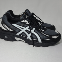 おしゃれ男子必見!人と被らない「黒スニーカー」人気7選!