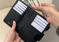 カード入れが多い「二つ折り財布」人気ブランド20選《レディース編》!