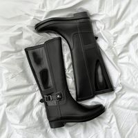 雨の日に!おしゃれな「レインシューズ」11選!!実用性もファッション性も兼ね備えたものを厳選!