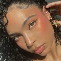 今年の夏はグラデチークに挑戦♡海外で大ブームの『サンセットブラッシュ』とは?