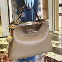 【定番より好きかも♡】フェンディ新作バッグ『ピーカブーソフト』が登場!