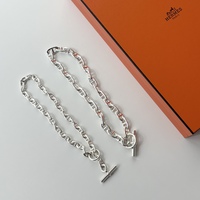 恋人と♡つけっぱなしOKな「ペアネックレス」人気ブランド42選!