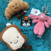 JELLY CATのぬいぐるみチャームでバッグをデコろう♪