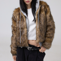 2025年の大本命「ファーコート」を解説!-毛足長めがポイント♪