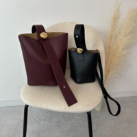 実は一番使いやすい?!「バケットバッグ」のすすめ✓-持てばかわいいおすすめを厳選!