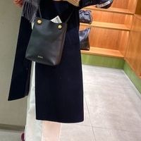 【2025春夏】LOEWEの新作ぺブルポーチがニュートラルで使いやすい!